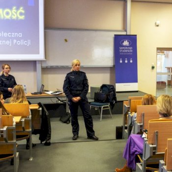 Pogadanka policji w szkole wyższej na Pradze Północ - Życie Pragi Północ