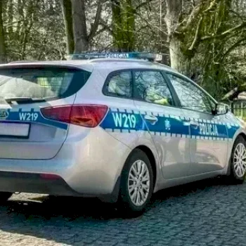 Skradziony samochód na Pradze Północ - szybka akcja policjantów - Życie Pragi Północ