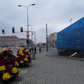 Skrzyżowanie alei Solidarności z ulicą Targową na Pradze-Północ